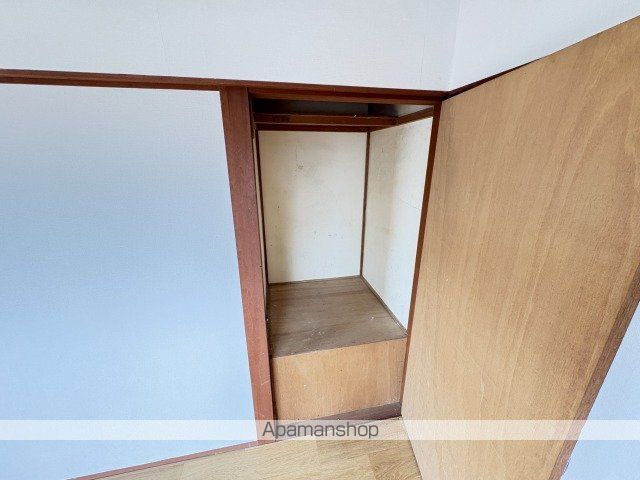 亀山南2丁目戸建ての内装写真