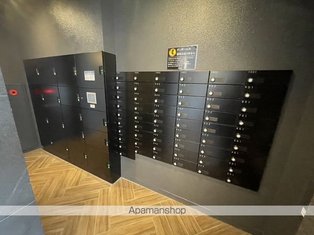 レヴィスタ名東の玄関写真