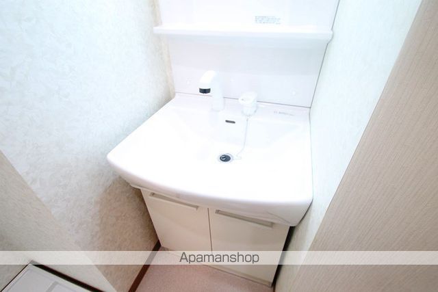 ロイヤルクイーンズパーク吹田片山町の内装写真