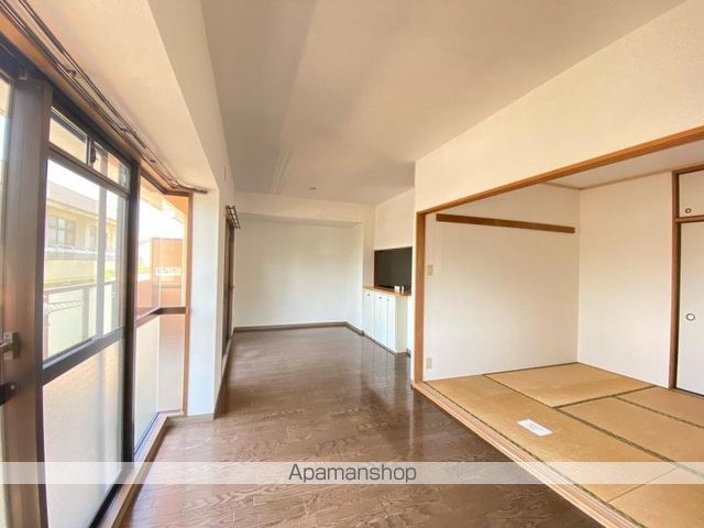 ダイアパレス屋島第4の内装写真