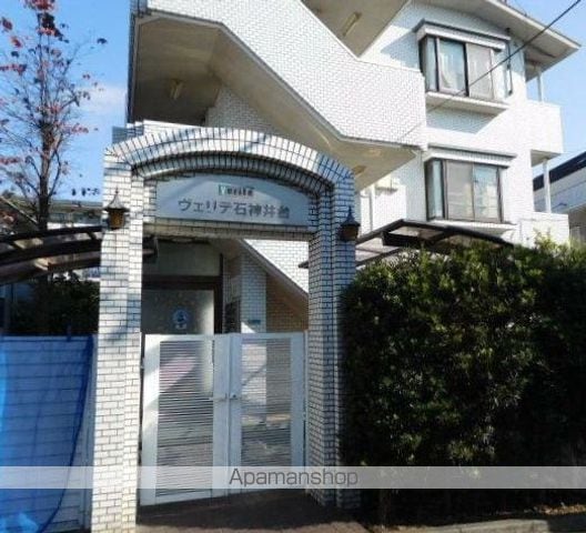 ヴェリテ石神井台の玄関写真