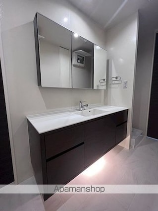 ザ　ロデム　レジデンシー[2LDK/75.77m2]の内装2