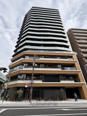 C0MF0RIALIV本町WESTQの外観写真