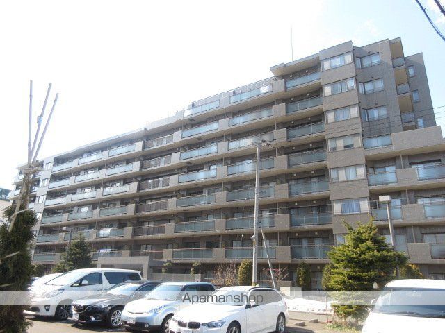 コープ野村ステイツ宮の森の外観写真