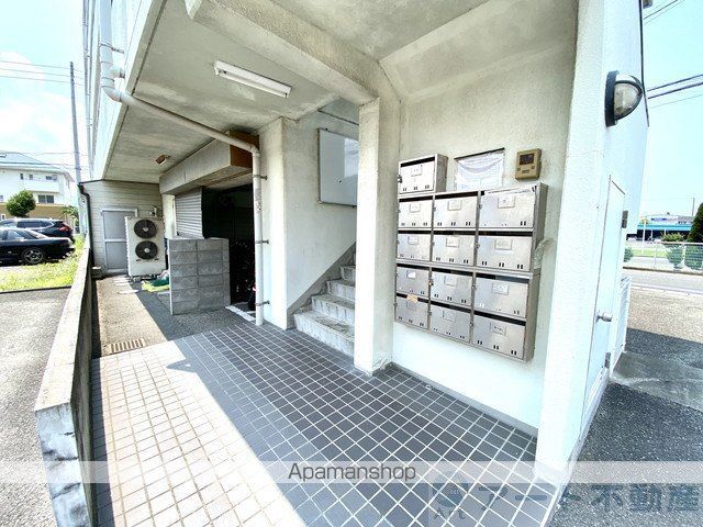 グランドールオオニシの玄関写真