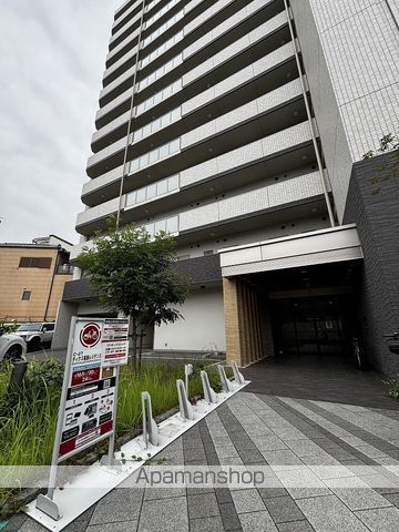 DEXFUKUSHIMARESIDENCEの玄関写真