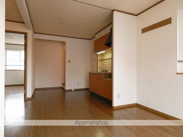 チェスターコートAの内装写真