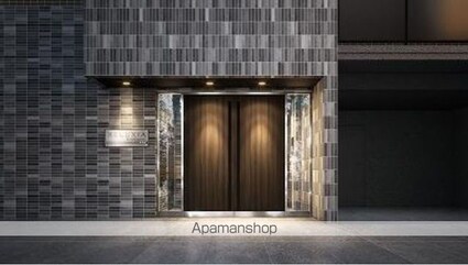 ＲＥＬＵＸＩＡ三軒茶屋[1DK/25.55m2]のエントランス