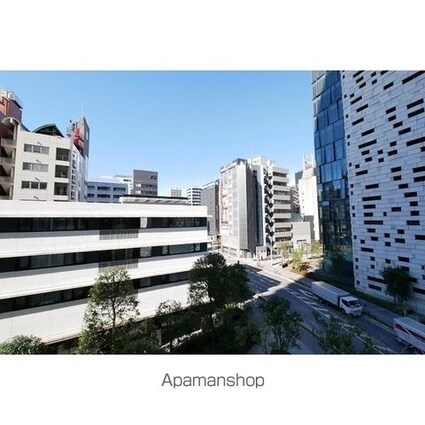 コンフォリア新宿イーストサイドタワー[2LDK/85.04m2]のエントランス3