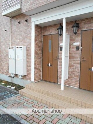 アムール・レジデンス[2DK/42.77m2]のエントランス