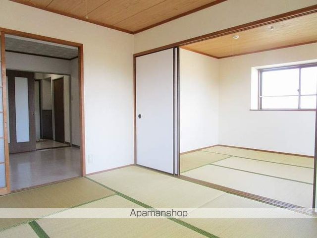 ファミーユ蘭の内装写真