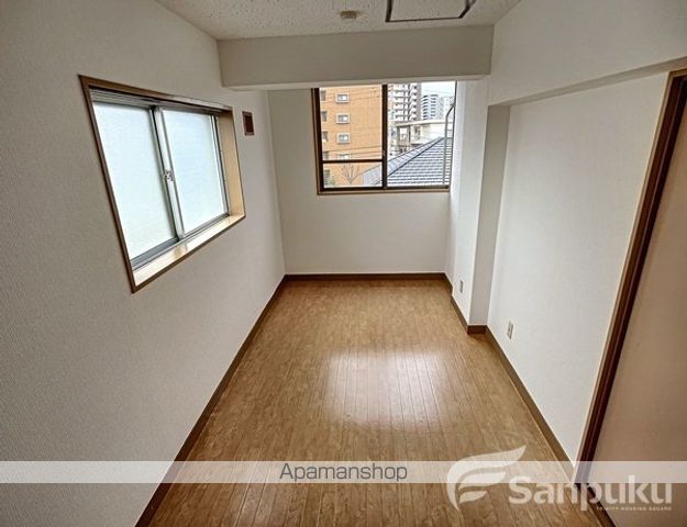伊予鉄古町ビルの内装写真