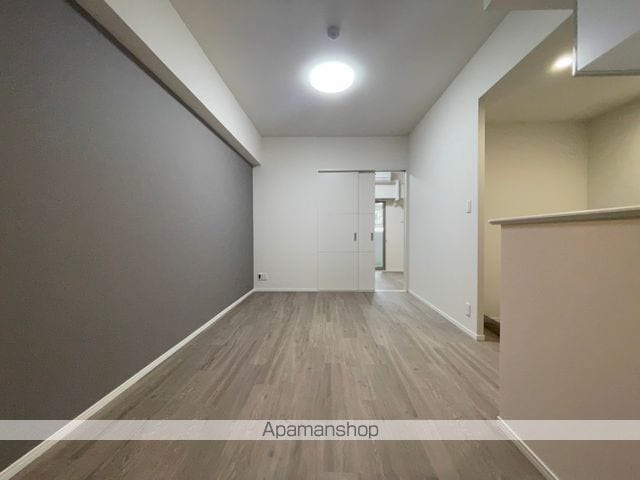 リアライズ小路駅前の内装写真