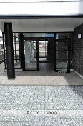 ラトゥール[2LDK/55.71m2]のエントランス2