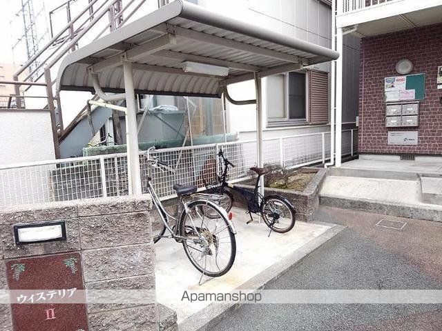 ウィステリアIIの玄関写真