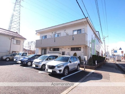 ル・トレフル[1R/32.98m2]の外観2