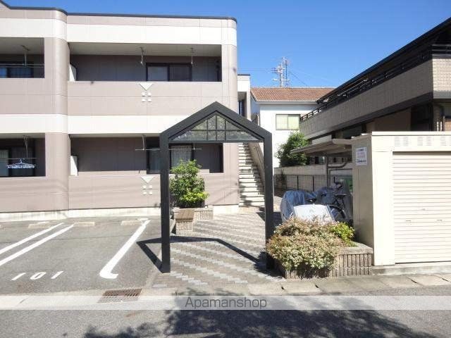 セントラルパレス植出の外観写真