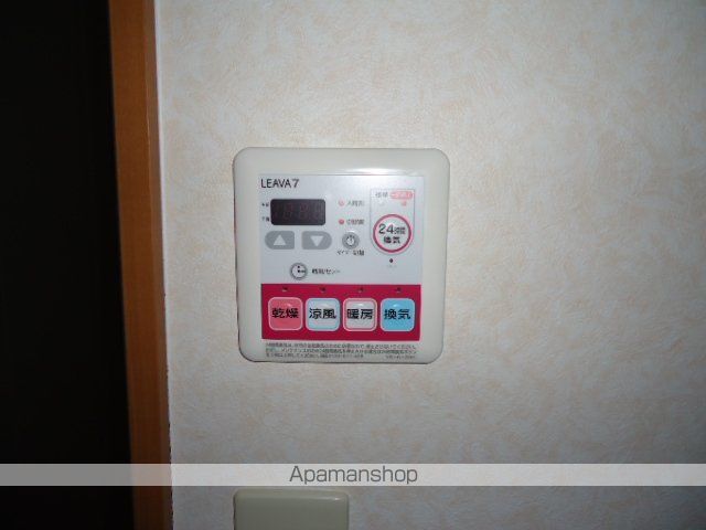 コンフォール三宅の内装写真