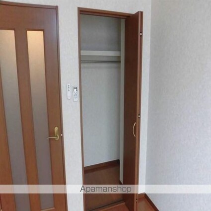 ウェストコートⅢ[1K/22.02m2]の収納