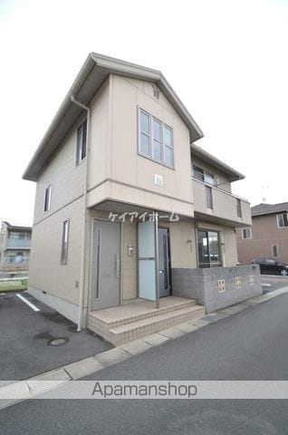 メゾンエストマルス B棟の外観写真