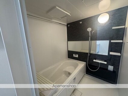 ＤーＲＯＯＭ小田原２丁目Ａ[1LDK/41.01m2]のバス