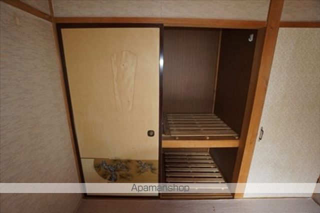 髙山アパートの内装写真