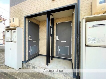 レオパレスエミネンスコート[1K/23.61m2]の玄関