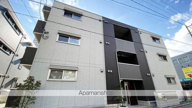 ウィング A棟の外観写真