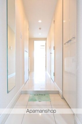 東京都港区西麻布１丁目[1K/25.6m2]のリビング・居間1