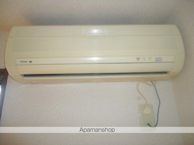 クロスシャローズTOAの内装写真