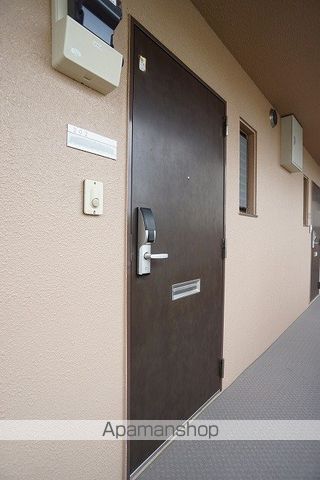 フラットフォードの玄関写真