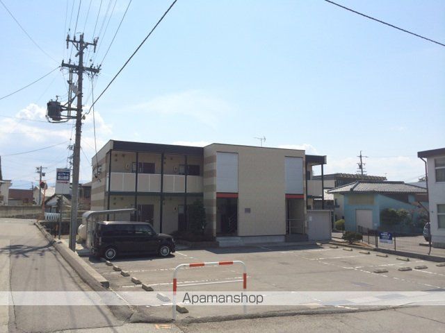 レオパレスシルクの外観写真
