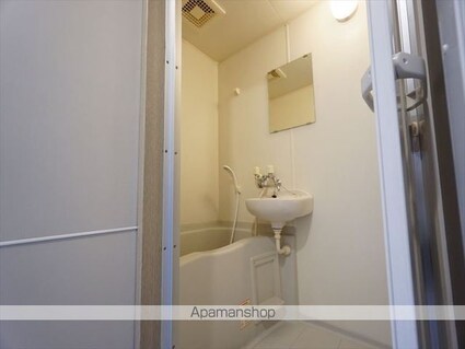 愛知県名古屋市東区泉２丁目[1K/21.87m2]のバス