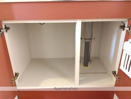 香川県坂出市久米町２丁目[1K/26.49m2]の収納1