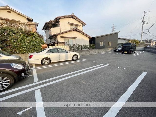 愛媛県松山市西石井２丁目[2LDK/59.87m2]の駐車場