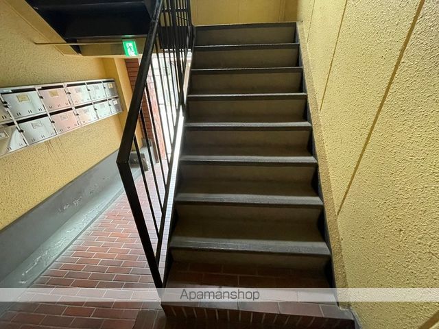 スタンドアップ淡路の内装写真