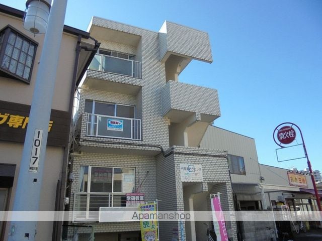 代官町ハウゼックの外観写真
