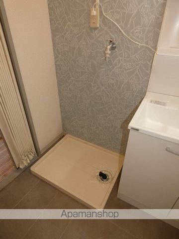 焼津市 3階建 築32年の内装写真