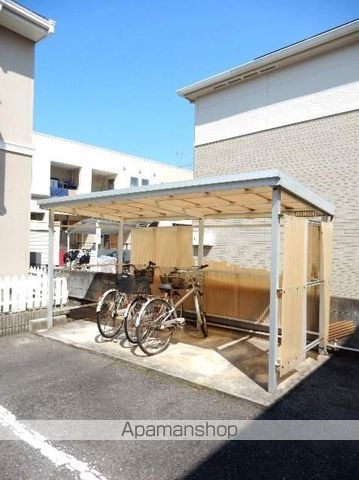 フレグランス里 B棟の外観写真