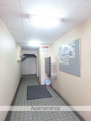 MORE TONDENの内装写真