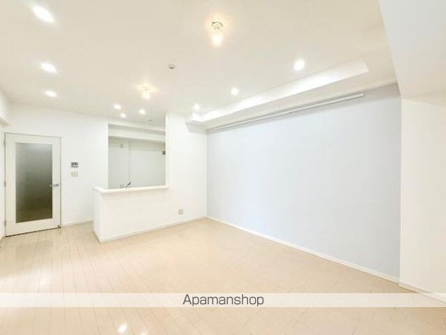 ＫＤＸレジデンス秋葉原[2LDK/57.83m2]のリビング・居間2