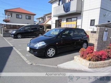 アネックス・Ｉ　Ｄ棟[2LDK/53.63m2]の駐車場1