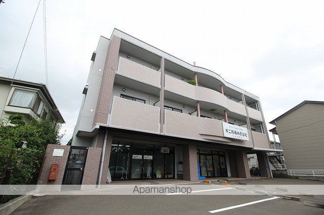 アネシス泉中央の外観写真