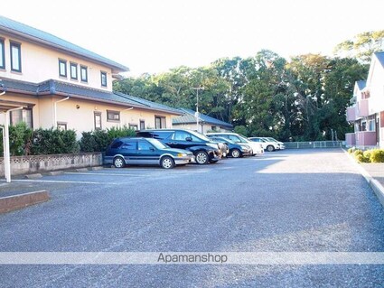 アン・プレーヌＡ[3LDK/65.57m2]の駐車場1