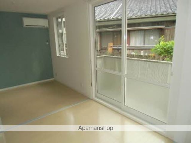 シャーメゾン瑠璃の内装写真