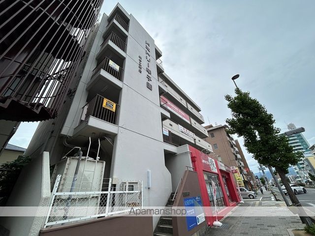ドミトリー甲子園の外観写真