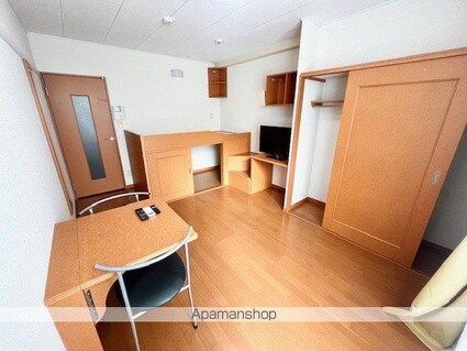 レオパレスサンライズ長濱[1K/23.18m2]のリビング・居間1