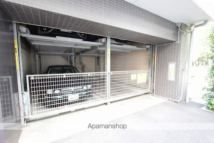 ラ・シード立川セレンシア[1K/21.39m2]の駐車場
