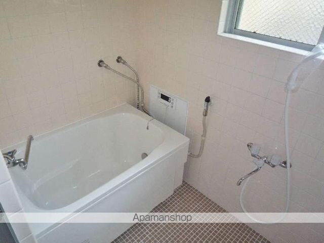 和歌山県和歌山市鷹匠町６丁目[3LDK/61.2m2]のバス