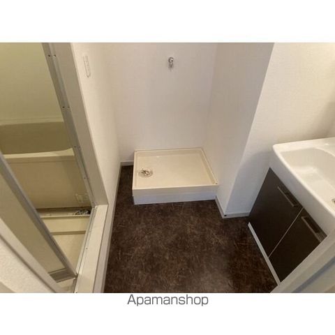 マンション緑黒石B棟の内装写真